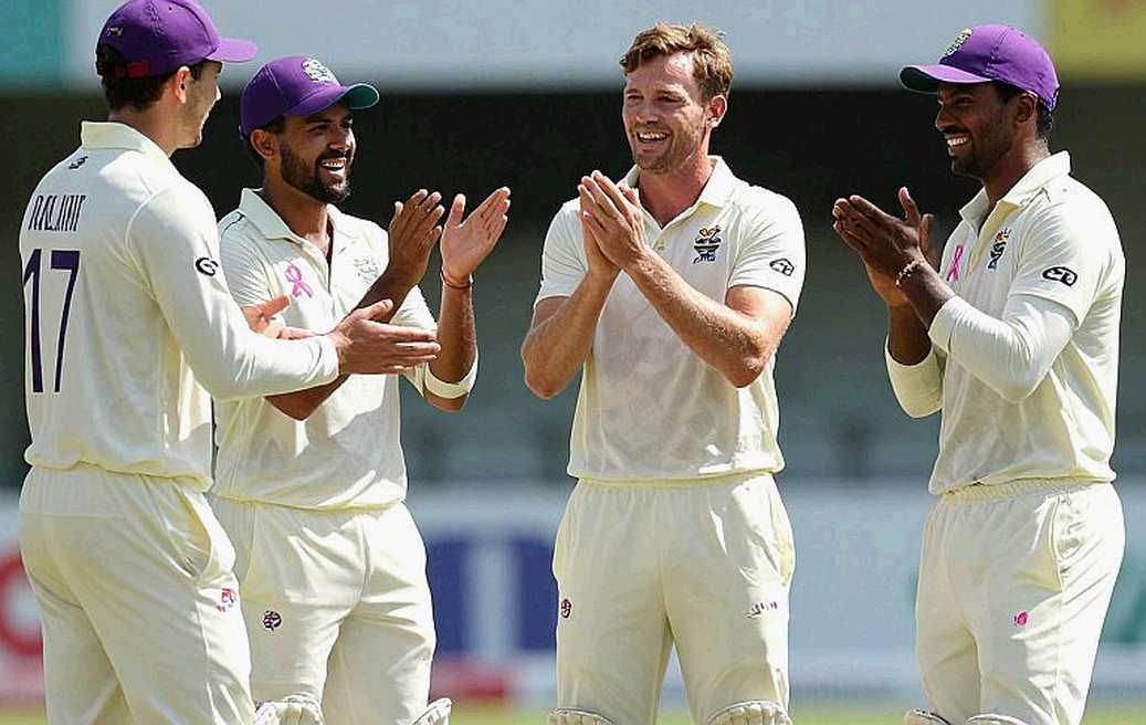 ট্রান্সফার বাজারের নীরব ভাষা: এশিয়ান ক্রিকেটে খেলোয়াড় অর্থনীতির অদৃশ্য স্থাপত্য ট্রান্সফার বাজারের নীরব ভাষা: এশিয়ান ক্রিকেটে খেলোয়াড় অর্থনীতির অদৃশ্য স্থাপত্য