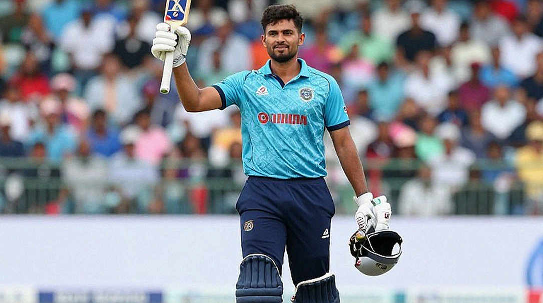 ২২৫ বলের নিঃশব্দ যুদ্ধ: শেফিল্ড শিল্ডে অলি ডেভিসের ২৫৩ এবং লাল বলের ট্রেড-অফ ২২৫ বলের নিঃশব্দ যুদ্ধ: শেফিল্ড শিল্ডে অলি ডেভিসের ২৫৩ এবং লাল বলের ট্রেড-অফ