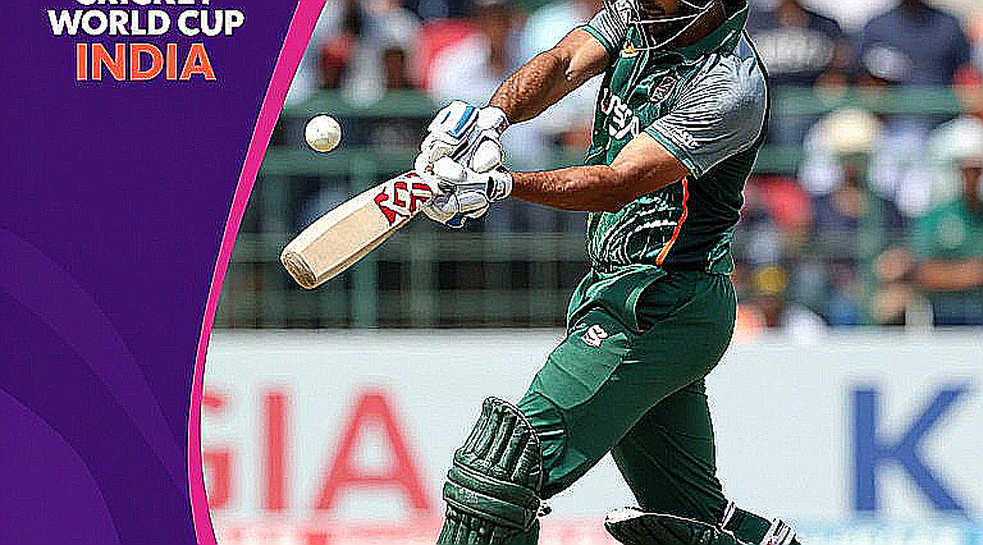 চুক্তির ছায়ায় উইকেট: দুবাইয়ে ড্রেসিংরুম বদলের গোপন নকশা চুক্তির ছায়ায় উইকেট: দুবাইয়ে ড্রেসিংরুম বদলের গোপন নকশা